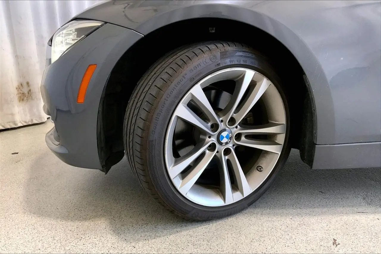 2018 BMW 330i - $17,636
