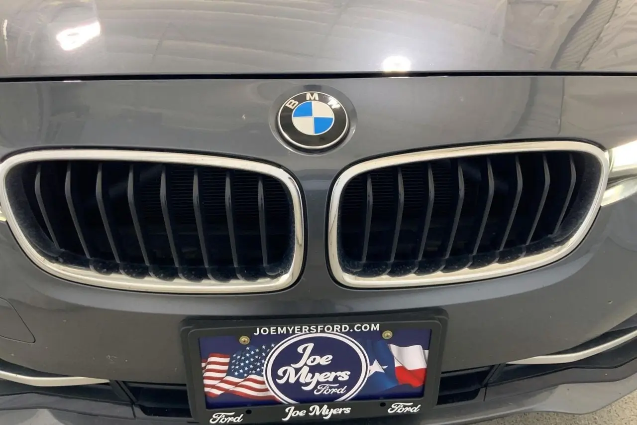 2018 BMW 330i - $17,636