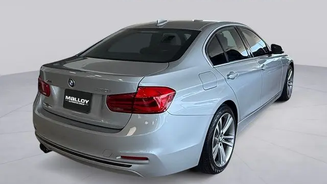 2018 BMW 3 Series 330i xDrive