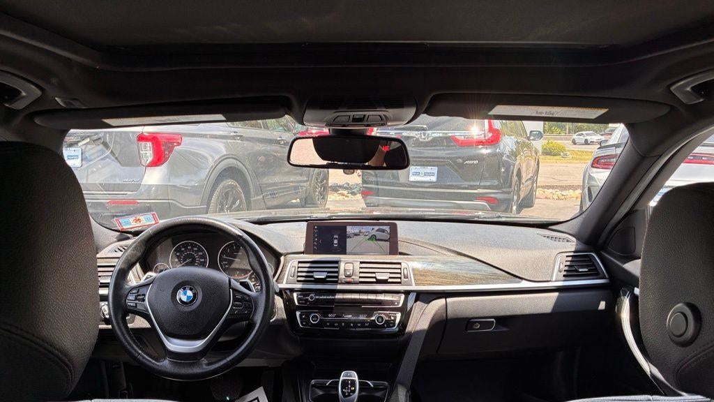2018 BMW 3 Series 330i xDrive