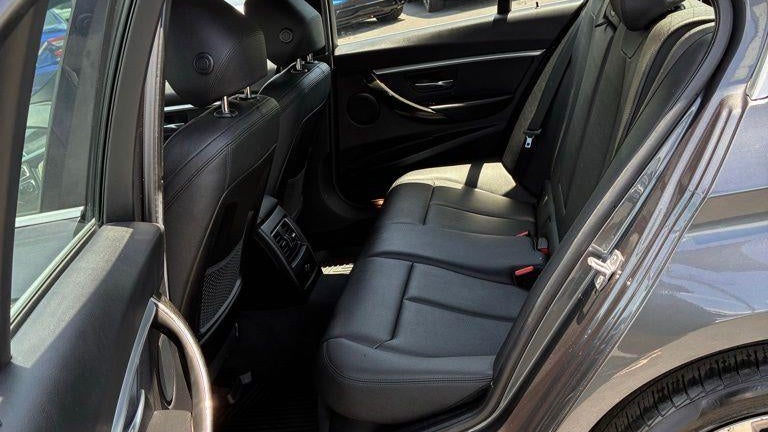 2018 BMW 3 Series 330i xDrive