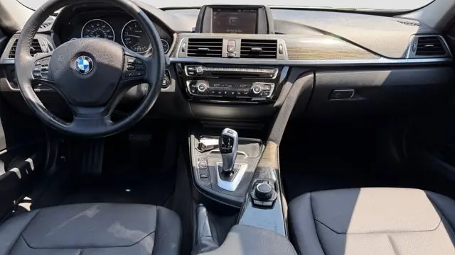 2018 BMW 3 Series 320i xDrive