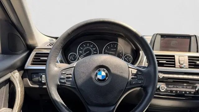 2018 BMW 3 Series 320i xDrive