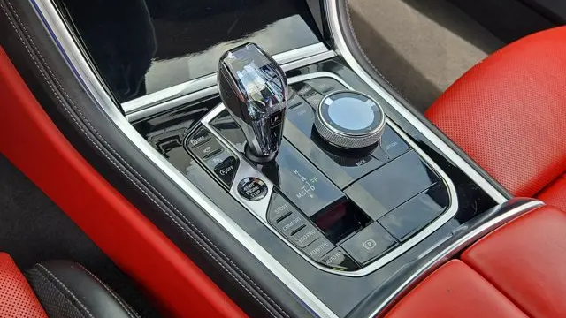 2022 BMW 8 Series 840i
