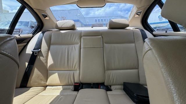 2001 BMW 3 Series 330i