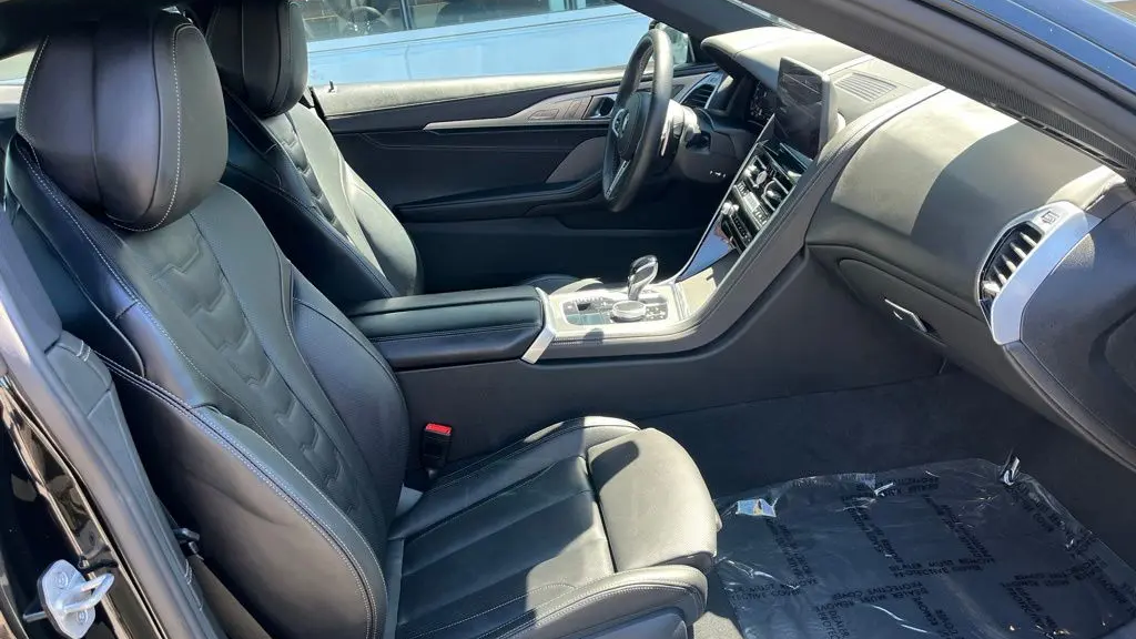 2025 BMW 8 Series M850i xDrive