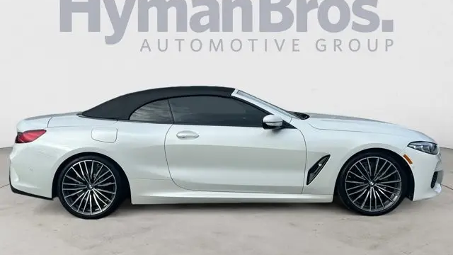 2022 BMW 8 Series 840i