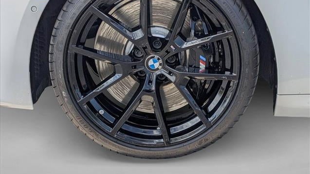 2024 BMW 8 Series 840i