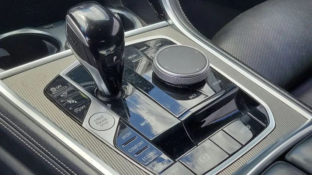 2025 BMW 8 Series 840i xDrive