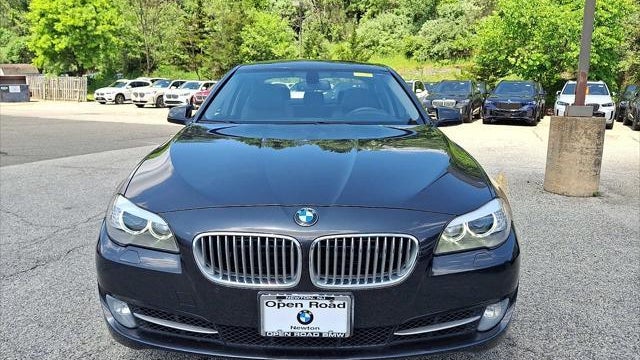 2012 BMW 5 Series 550i xDrive