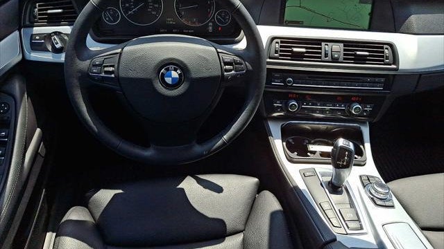 2012 BMW 5 Series 550i xDrive