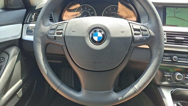 2012 BMW 5 Series 550i xDrive
