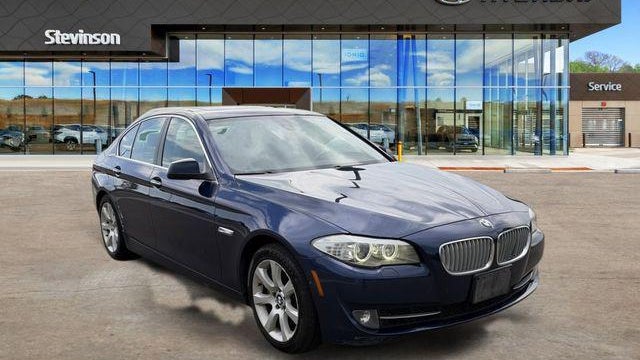 2012 BMW 5 Series 550i xDrive