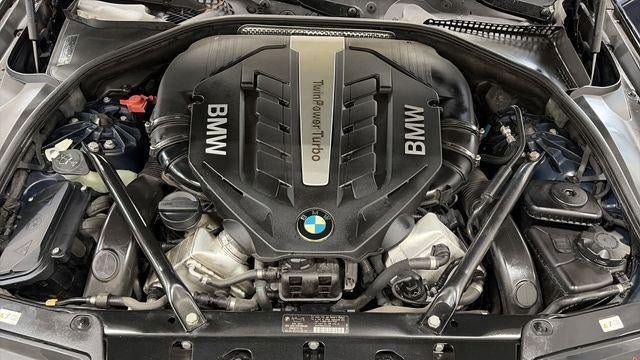 2012 BMW 5 Series 550i xDrive