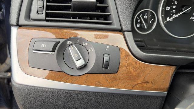 2012 BMW 5 Series 550i xDrive