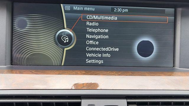 2012 BMW 5 Series 550i xDrive