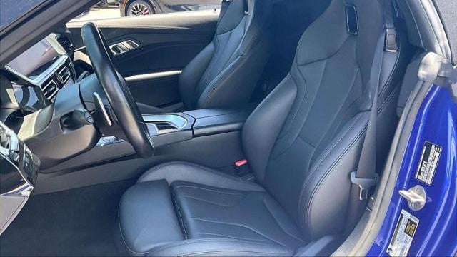 2025 BMW Z4 sDrive30i