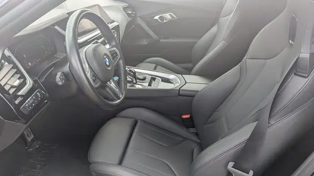2025 BMW Z4 sDrive30i