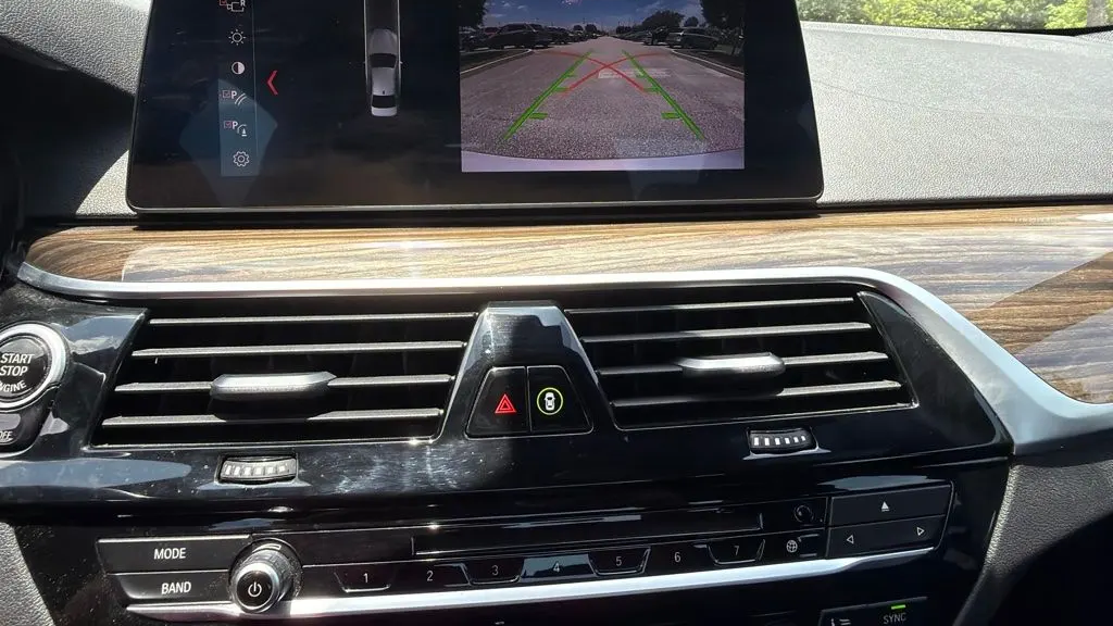 2019 BMW 5 Series 530i