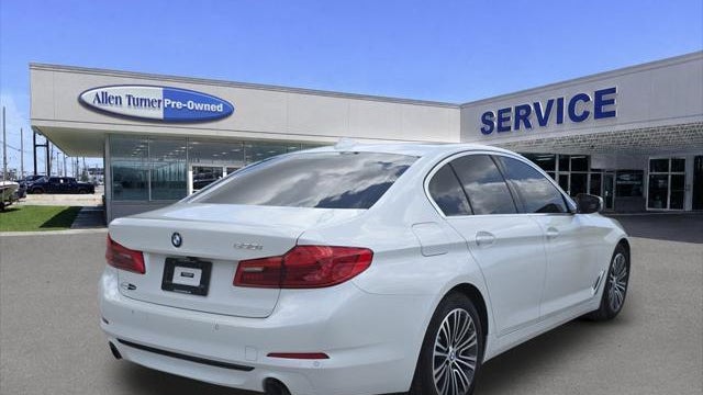 2019 BMW 5 Series 530i