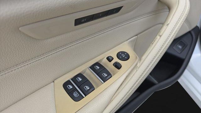 2019 BMW 5 Series 530i
