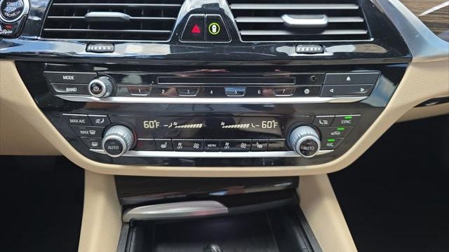 2019 BMW 5 Series 530i