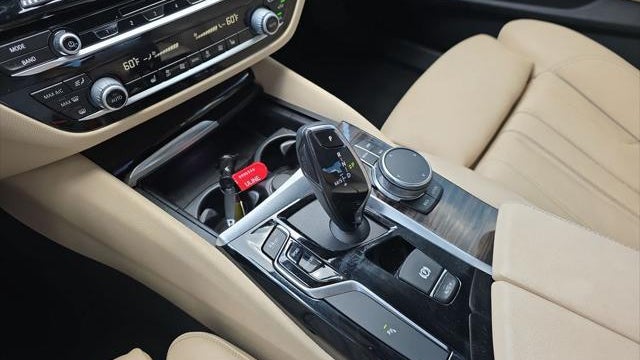 2019 BMW 5 Series 530i