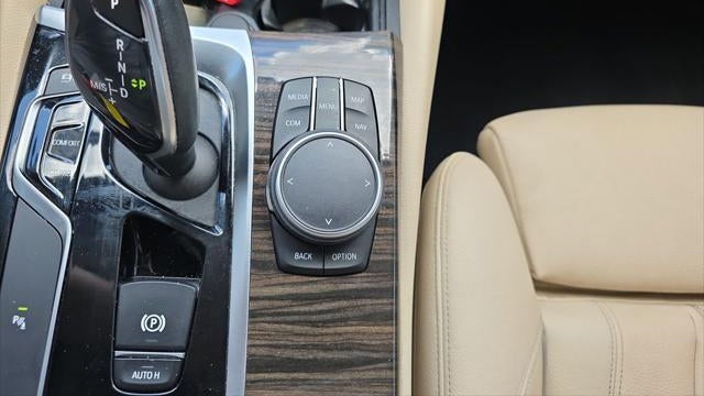 2019 BMW 5 Series 530i
