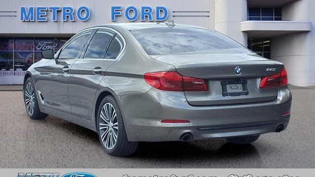 2018 BMW 5 Series 530i