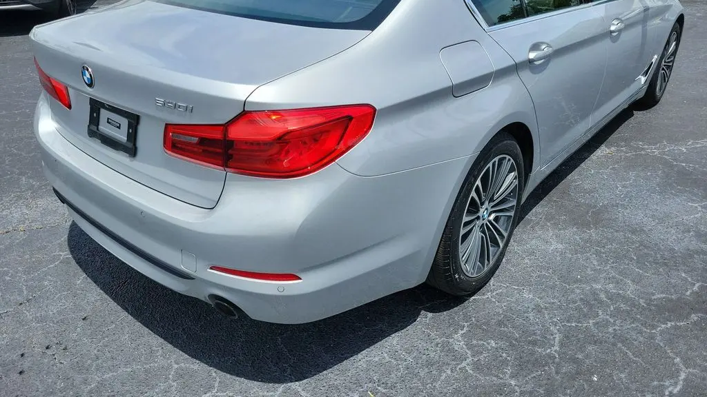 2019 BMW 5 Series 530i