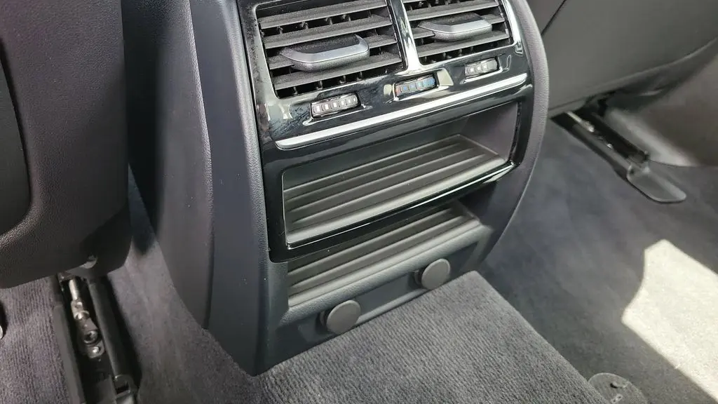 2019 BMW 5 Series 530i