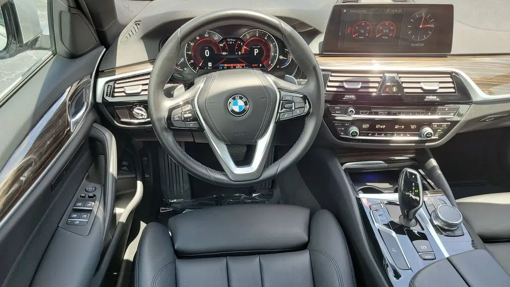 2019 BMW 5 Series 530i