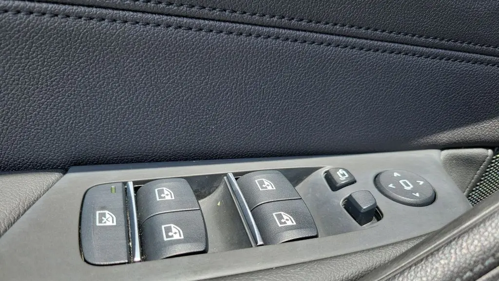 2019 BMW 5 Series 530i
