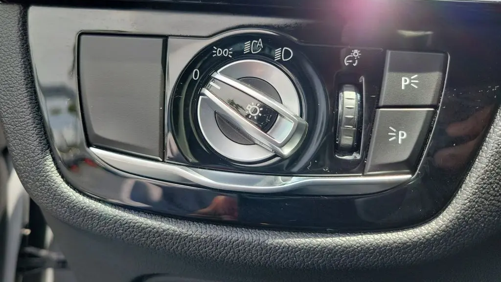 2019 BMW 5 Series 530i