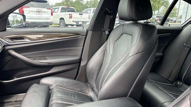 2019 BMW 5 Series 530i