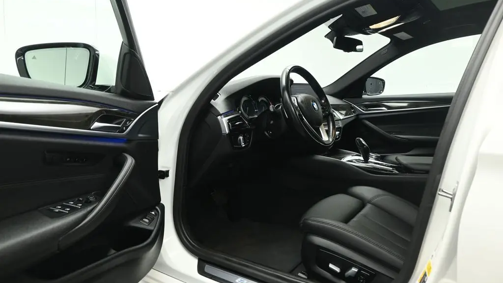 2019 BMW 5 Series 530e iPerformance