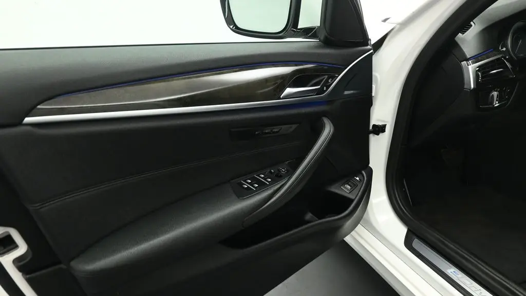 2019 BMW 5 Series 530e iPerformance