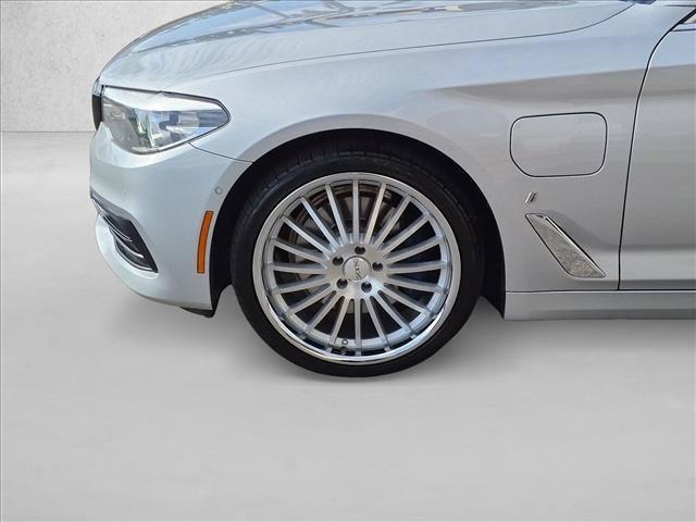 2019 BMW 530e - $11,727