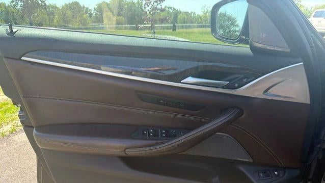 2018 BMW 5 Series 530e xDrive iPerformance
