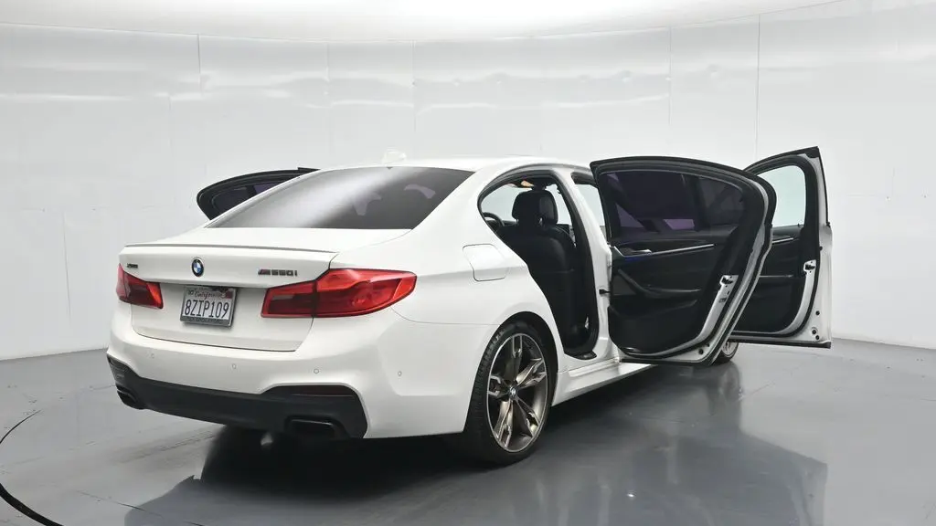 2018 BMW 5 Series M550i xDrive
