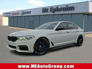 2018 BMW 5 Series with Alpine White   300 Exterior