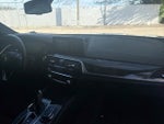 2020 5 Series Thumbnail 31