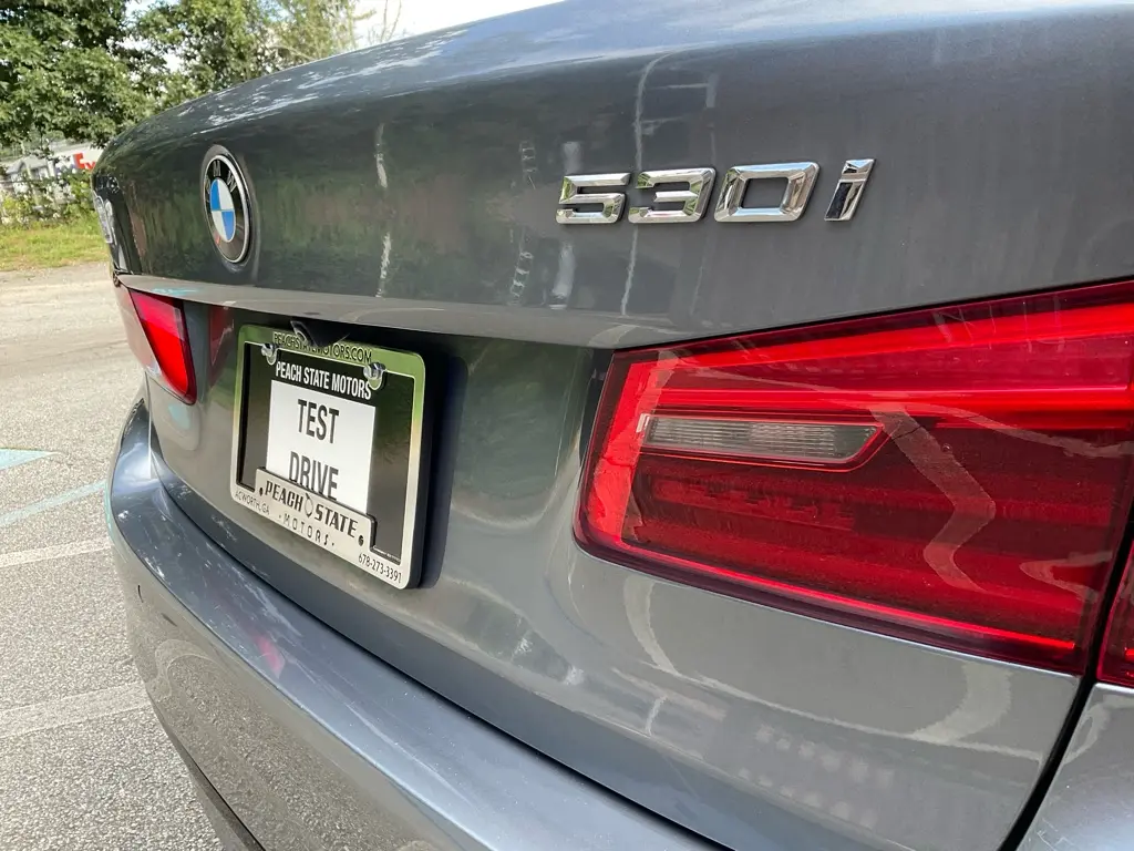 2020 BMW 530i - $17,985