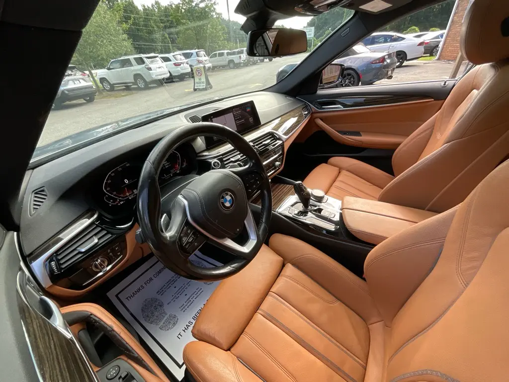 2020 BMW 530i - $17,985