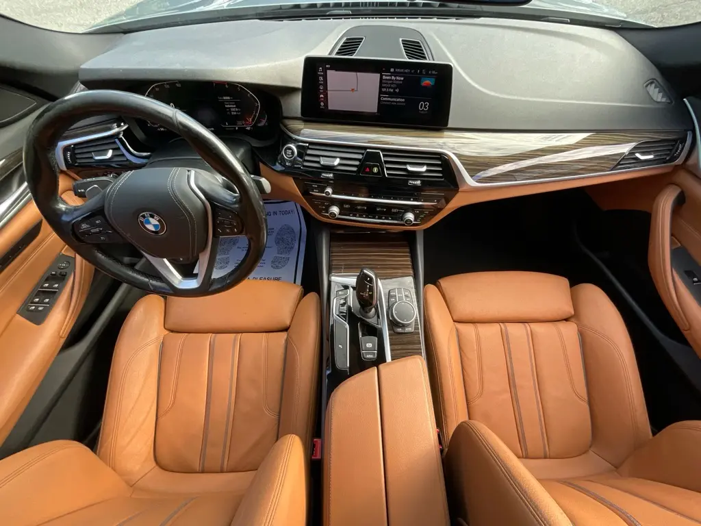 2020 BMW 530i - $17,985
