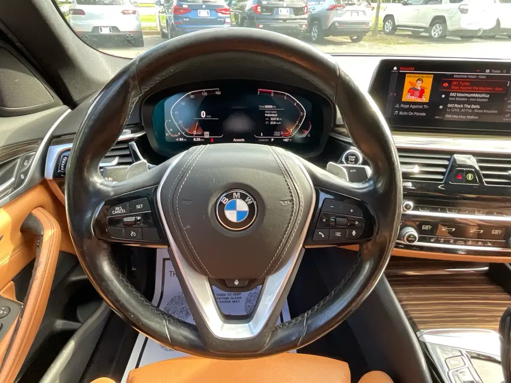 2020 BMW 530i - $17,985