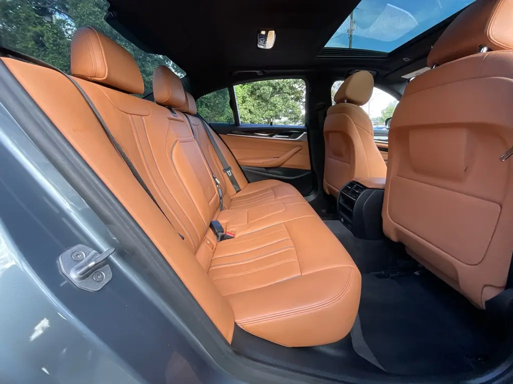 2020 BMW 530i - $17,985
