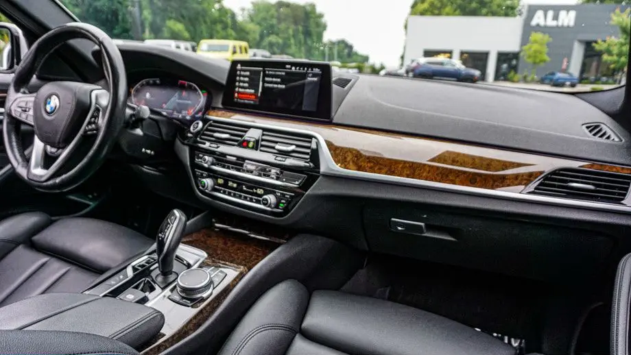 2020 BMW 5 Series 530i xDrive