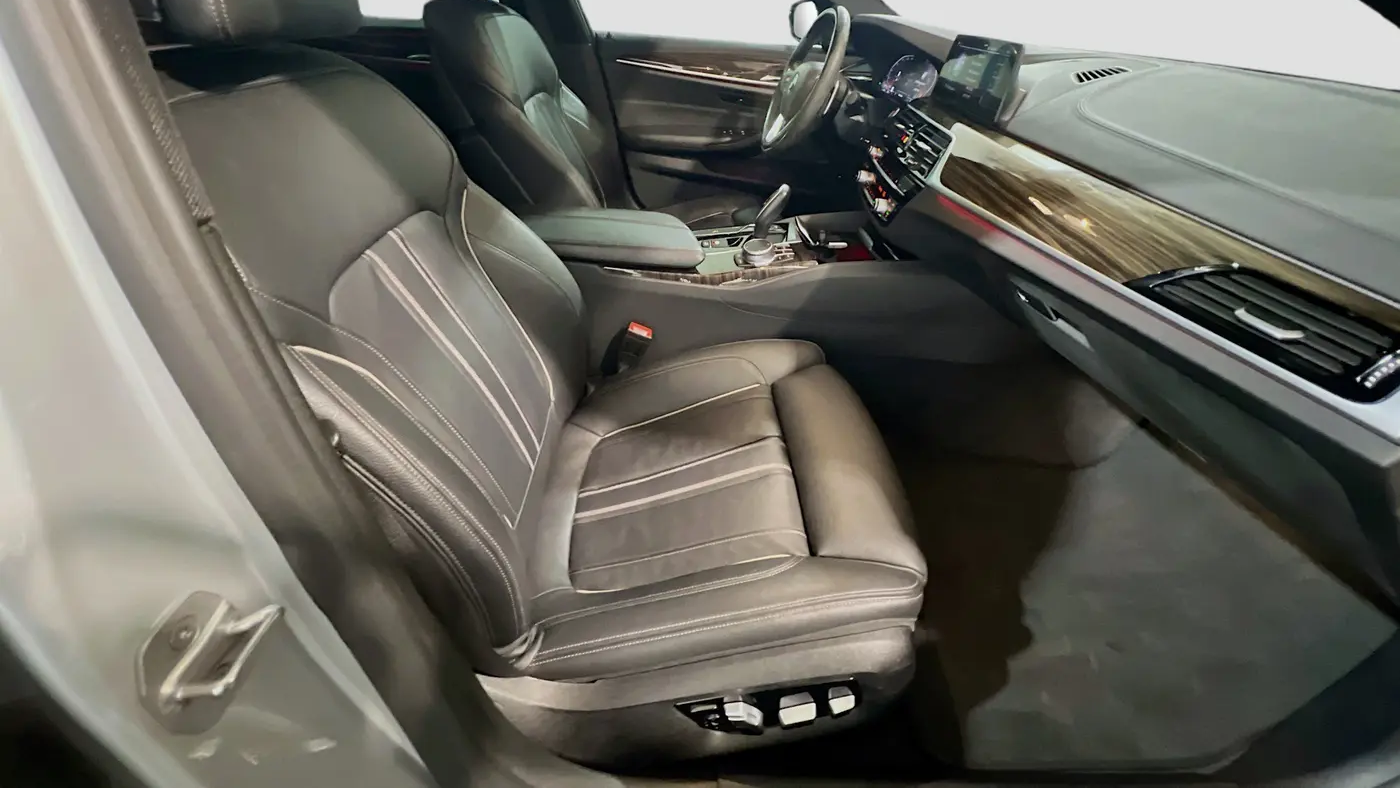 2020 BMW 5 Series 540i