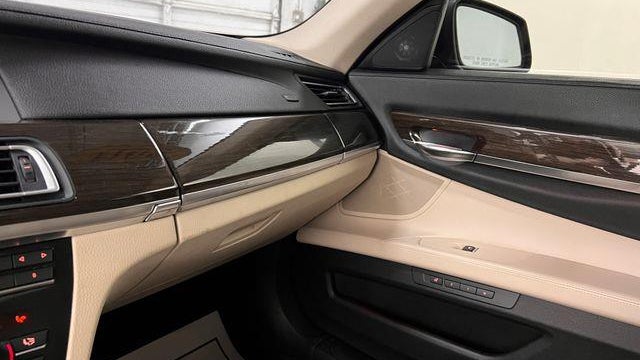 2011 BMW 7 Series 750i